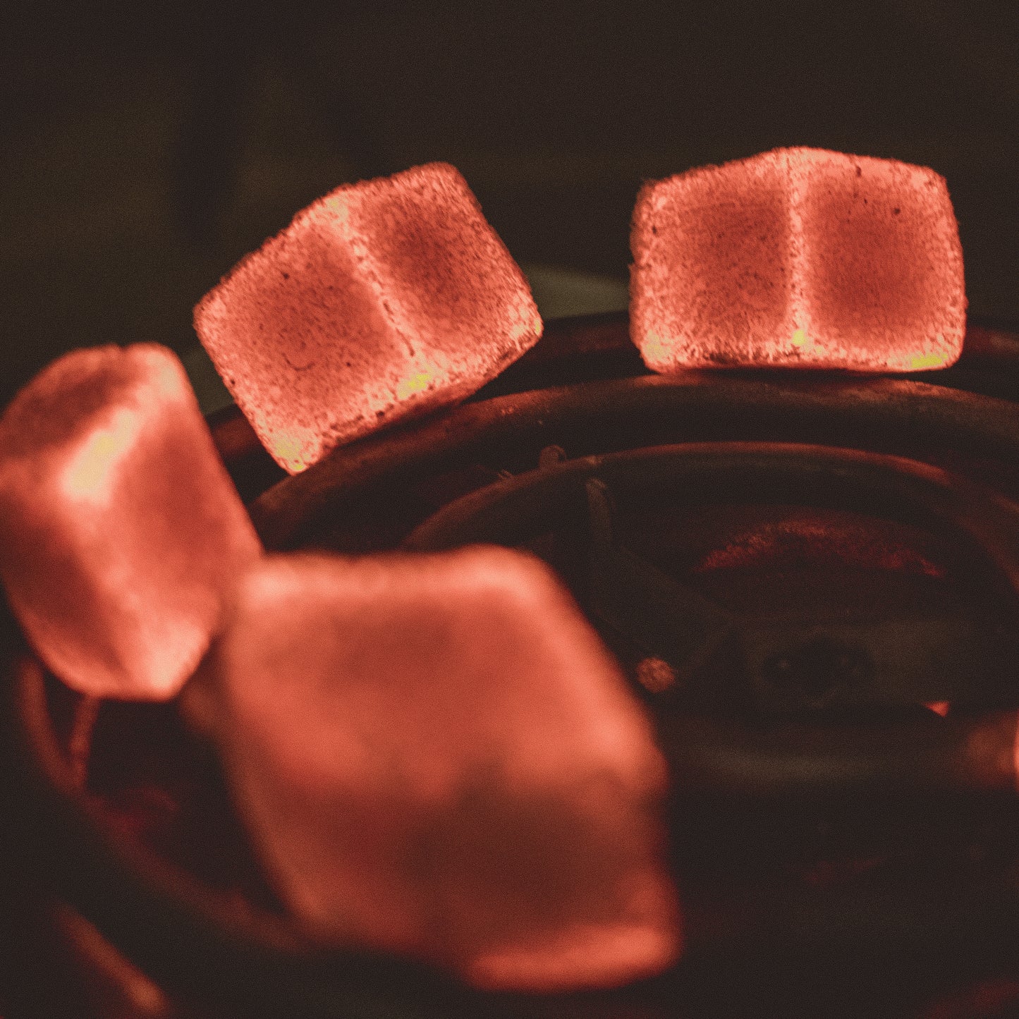 LeOrange Lit up 25MM And lotus coals